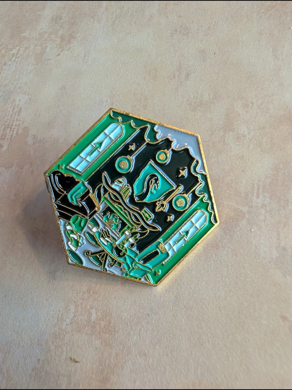 Harry Potter - Slytherin Enamel Pin✨